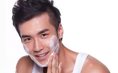 男士護膚品用什么牌子好？男士護膚品步驟