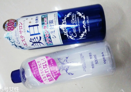日本櫻桃水好用還是薏仁水好用？高性價(jià)比的化妝水