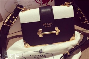 prada是一線品牌嗎？意大利百年奢侈品牌