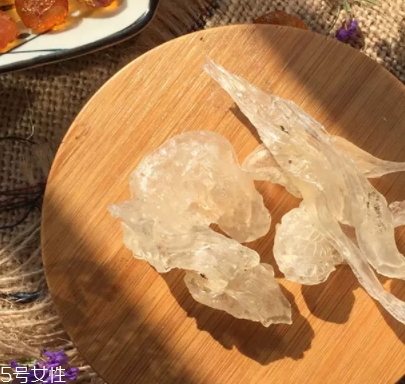 雪燕可以生吃嗎？雪燕沒煮熟可以吃嗎？