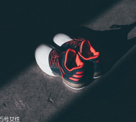 運動鞋225是多少碼？再也不用擔(dān)心選錯尺碼