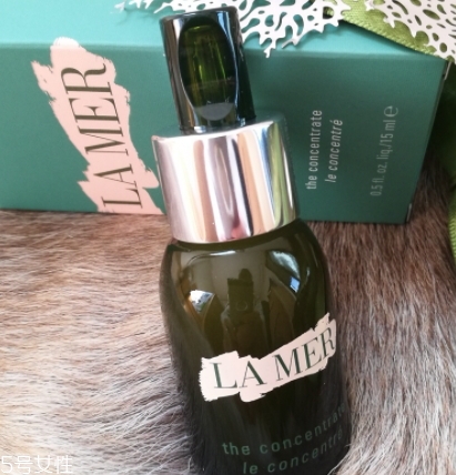 lamer海藍之謎精華液怎么用？