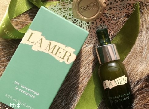 lamer海藍之謎精華液怎么用？