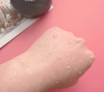 Luna露娜氣墊遮瑕怎么樣？遮瑕效果不錯