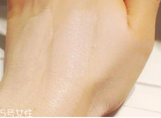 圣羅蘭超模粉底液適合什么皮膚？干皮福音