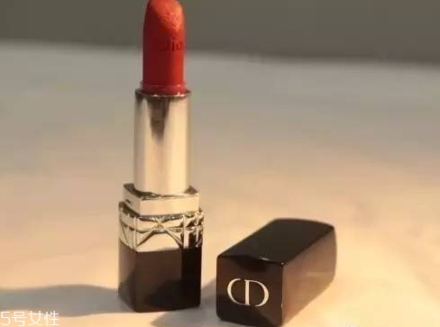 dior迪奧和蘭蔻口紅哪個(gè)好？