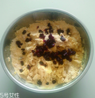 蔓越莓發(fā)糕怎么做好吃？這么做超美味