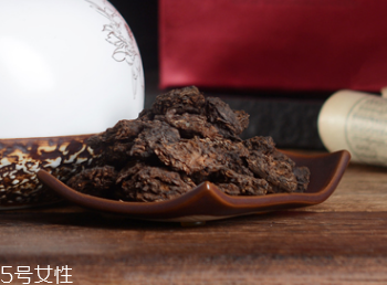 老茶頭減肥嗎？普洱茶能刮油