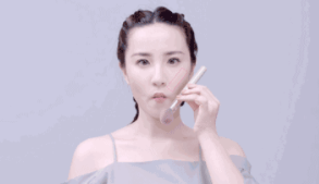 黃皮用什么顏色的腮紅？選擇與黃色互補(bǔ)的紫色