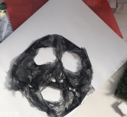 black gel pack撕拉面膜怎么樣？