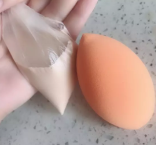 美妝蛋能用洗面奶洗嗎？洗面奶洗不掉彩妝