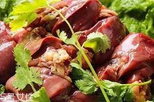 吃雞肝會(huì)胖嗎 不要過(guò)度食用