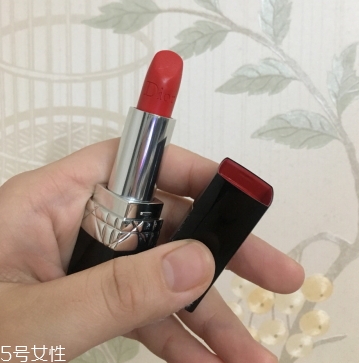 迪奧口紅844適合什么膚色？顯白嗎？