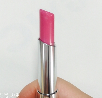 迪奧005和004哪個(gè)好看？
