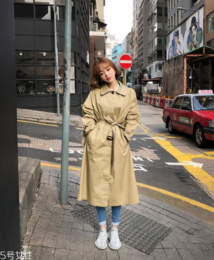 風(fēng)衣搭配什么鞋子？早春美出新高度