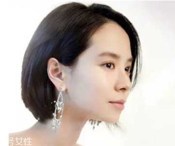 霧面妝和水光妝哪個(gè)好？水光妝更顯年輕