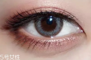 棕色眼影怎么畫好看？作為最后的暈染色