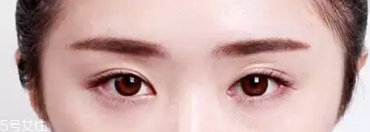 眉粉怎么選顏色好看？淺咖色不挑膚色