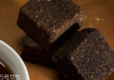 阿膠黑糖經(jīng)期可以喝嗎？最好少喝