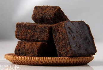 阿膠黑糖經(jīng)期可以喝嗎？最好少喝