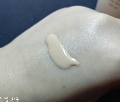 資生堂粉底哪個好用？持久粉底液很日常