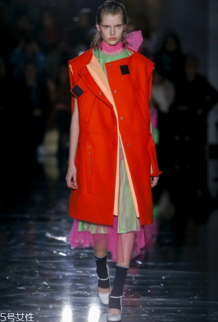 prada2018秋冬系列好看嗎_款式有哪些？