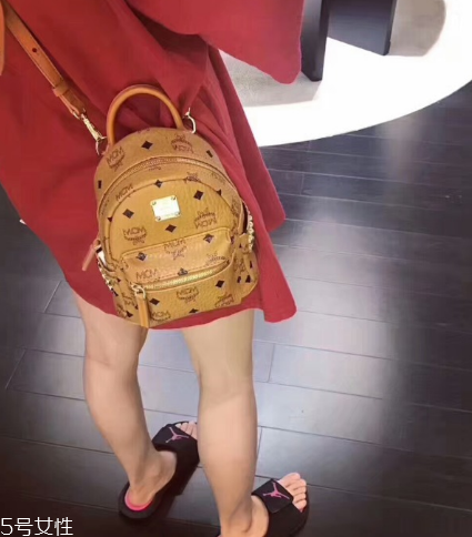 mcm是韓國還是德國的？辨識度超高的雙肩包品牌