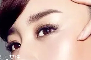 怎么化標(biāo)準(zhǔn)眉？三點(diǎn)法打造親和眉形