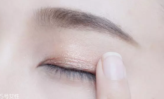 眉卡好用還是眉貼好用？眉貼更精確