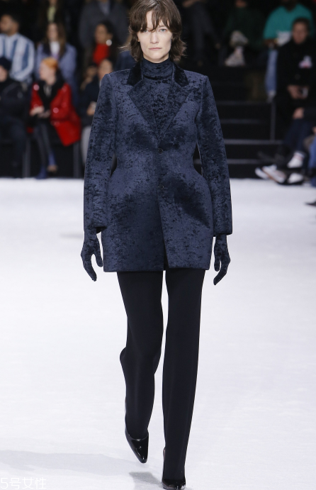 balenciaga巴黎世家2018秋冬系列好看嗎_有哪些款式？