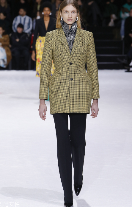 balenciaga巴黎世家2018秋冬系列好看嗎_有哪些款式？