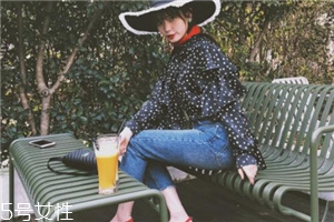 牛仔褲28碼臀圍是多少？臀圍計算方法