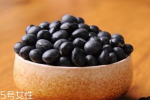黑豆怎么吃不上火？黑豆汁喝了不上火