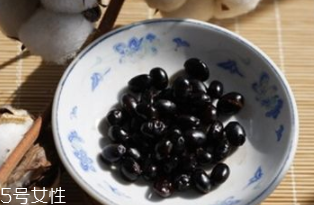 黑豆泡醋用生豆還是熟豆？熟不熟都可以