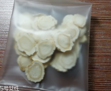西洋參治失眠嗎？服用過量還會導(dǎo)致失眠