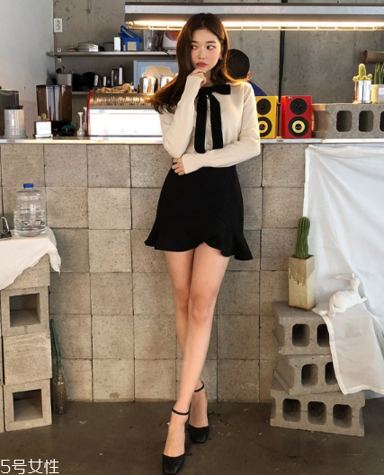 米色毛衣怎么搭配？打造氣質女神范兒