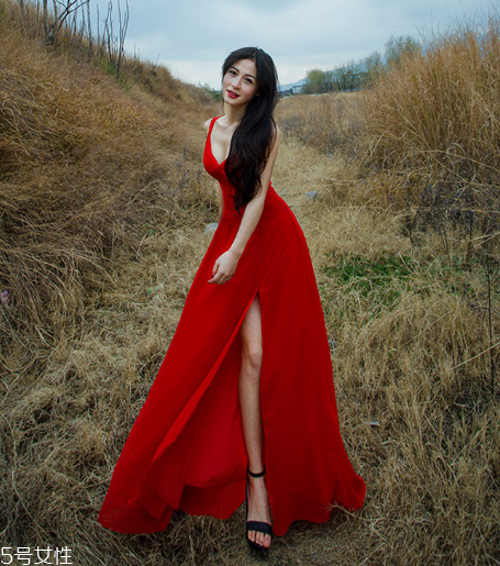 男生喜歡女生穿什么風(fēng)格衣服？男生不能抵擋的穿衣風(fēng)格