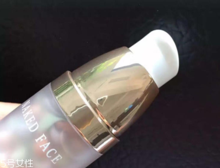 holika隔離霜好用嗎？性價比極高的干皮隔離霜