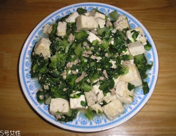 萵筍葉能蒸包子吃嗎？沒(méi)焯水會(huì)發(fā)苦