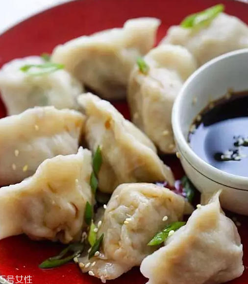 餃子餡用豬的哪塊肉好？前腿肉是餃子餡首選
