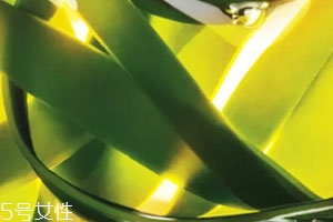 曲酸可以白天用嗎？曲酸可以和vc一起用嗎