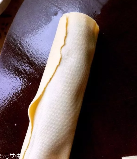 豆腐皮能油炸嗎？火候太猛容易炸糊