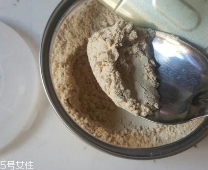 人參粉一次吃多少？每天不宜超過(guò)1.5克