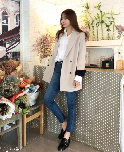 雙排扣西裝怎么搭配？盡顯帥氣女王范兒