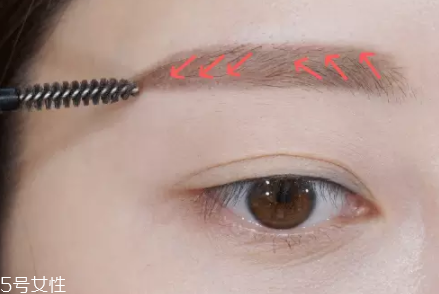 眉毛短怎么變長(zhǎng)？畫眉大法拯救短眉星人