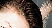 自己染發(fā)怎么染均勻？4個步驟讓你秒懂染發(fā)DIY