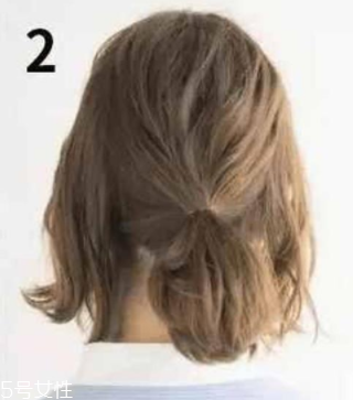 頭發(fā)短怎么扎好看？6個步驟讓短發(fā)有型又可愛