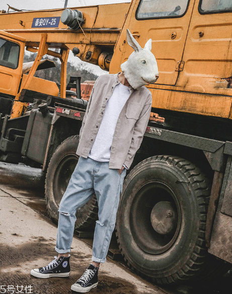 男生怎么穿衣服好看？三款單品幫你加分
