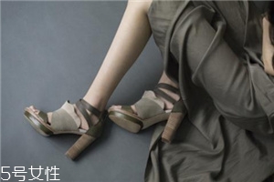 高跟鞋鞋頭蹭了怎么辦？三招修補(bǔ)破損鞋頭