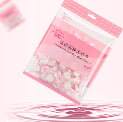 面膜紙泡什么最補(bǔ)水？
